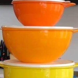 Tupperware Thatsa Bowl 32 Cup _Orange